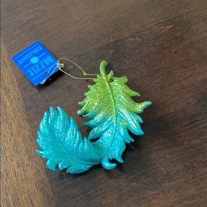 Dazzle & delight ornament